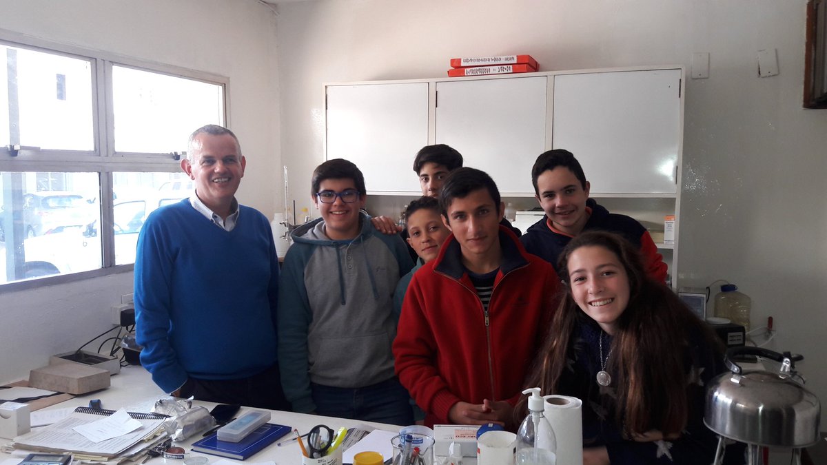 RoboticFind's tweet photo. Robotic Finds tuvo una entrevista con el Ing. Carlos Araújo en bromatología de I.DT. @LiceoRuralAchar https://t.co/2e7ff5EYmZ