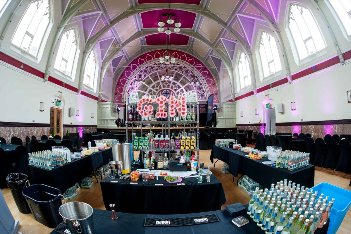 AFGFEST's tweet photo. Join us for xmas &amp; gin 1st &amp; 2nd december @sthelenstownhall#ginfestival #afgfest17 #Sthelenshour https://t.co/Hdl4ijkDbP https://t.co/N8OLBOHmBT