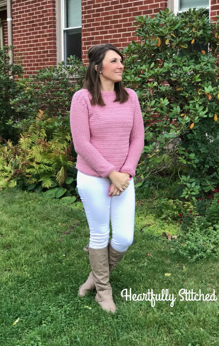 HeartfullStitch's tweet photo. 🚨🚨Pattern release🚨🚨 Daydreamer's Pullover. 
#crochet #crocheting #fall #falloutfits #cutefallclothes #handmade #etsyseller #etsy #maker https://t.co/0PF7FsOBRd