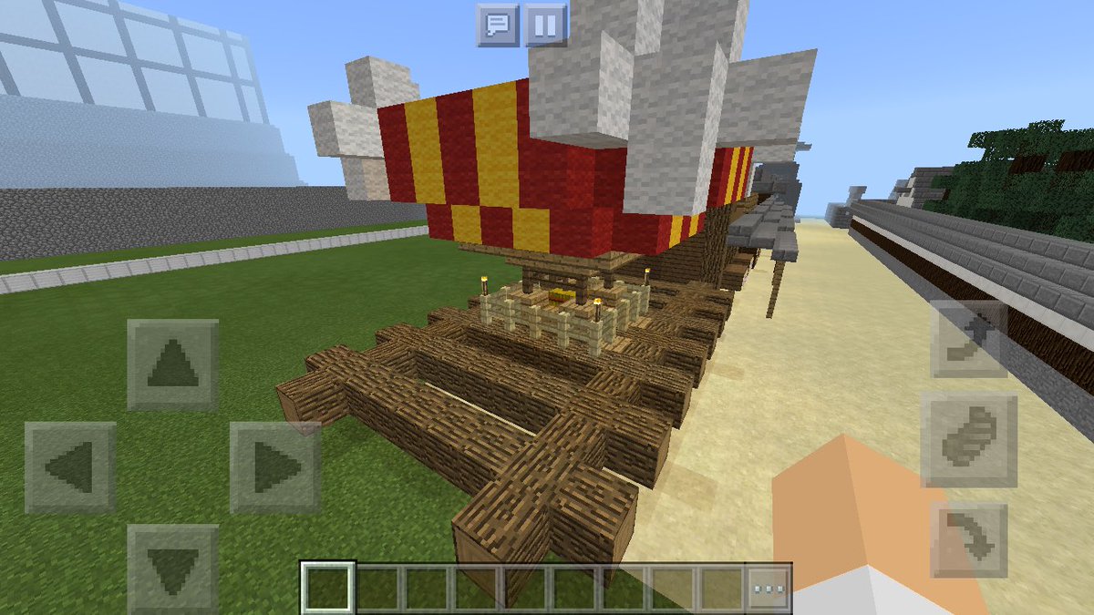 竹和 マイクラ和風建築 Ar Twitter 今回は地元大阪で有名な ふとん太鼓 を作ってみました W 他府県の人は見慣れないと思いますが お祭りの飾り山車の一種で高さ5m 重さが2tほどあり 約60人の人が一斉に担ぎながら移動します マイクラ 和風建築 ふとん