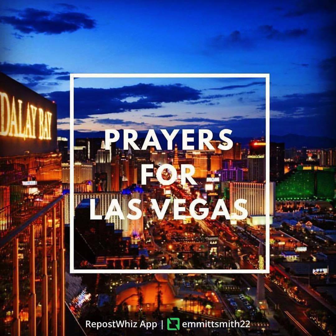 THNYstudio's tweet photo. Wishing all the victims and their families love and comfort. Our prayers are with you. https://t.co/daVvD6C5B6
