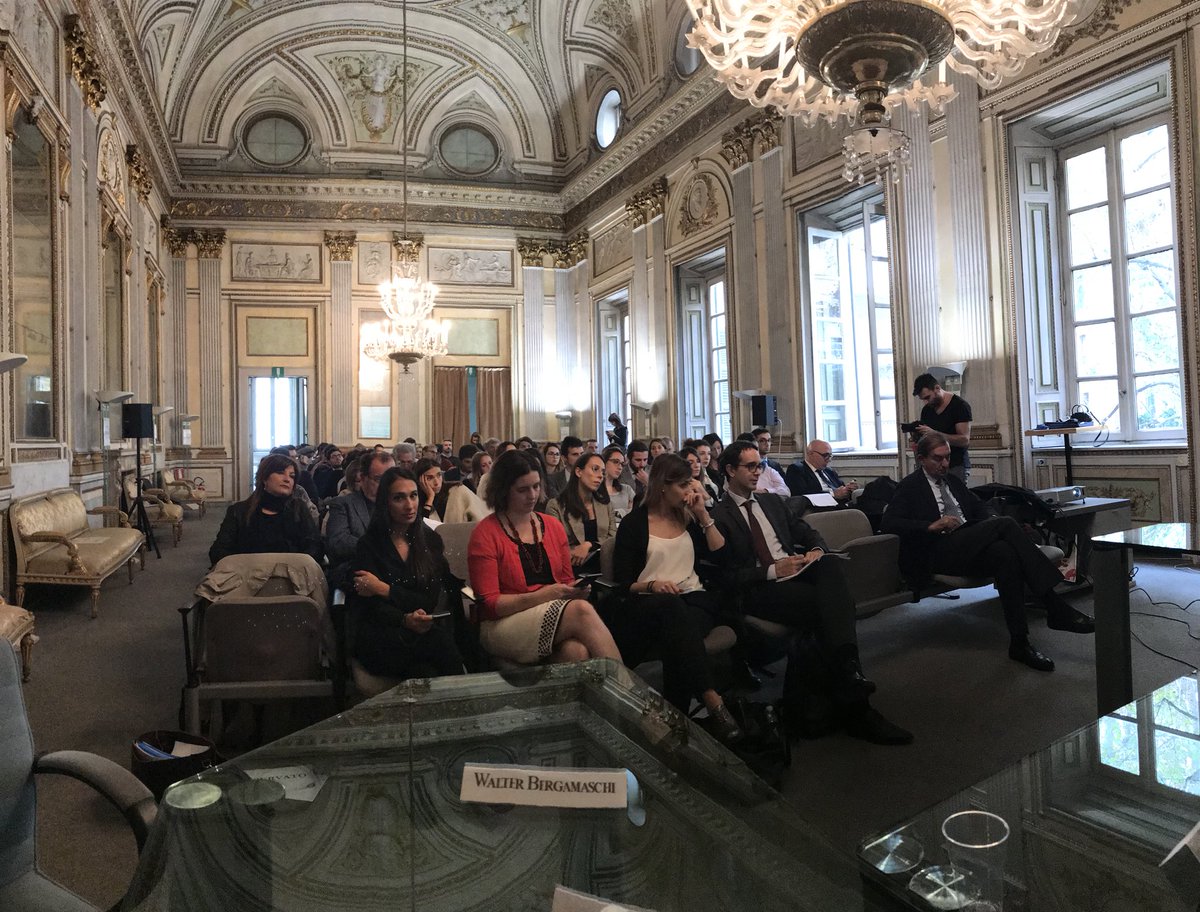 gm_digiuda's tweet photo. .@LaStatale #DavidMosey talk about #FAC1 #CollaborativeProcurement #BIM @polimi @unibs_official @KingsCollegeLon https://t.co/aNJptGobbv