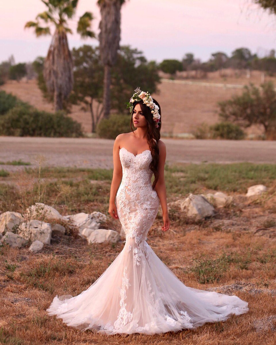 Wedding Dress Shop On Twitter Sunset Glow Shoot By Enzoani All