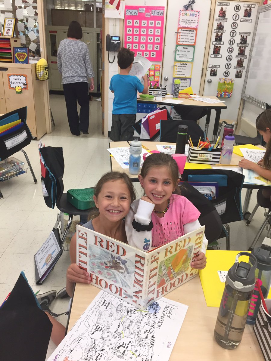 danastein123's tweet photo. Mrs Fraboni's class and Mrs Stein run Enchanted Castle#im second grade !#wal109 https://t.co/cLmy3poxsB