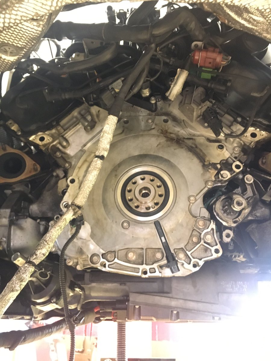 TechRivas's tweet photo. Some of use have nightmares about clowns or forgetting to put pants on. This is what I have nightmares of @Audi #timingcover https://t.co/7YoEYw3UY5