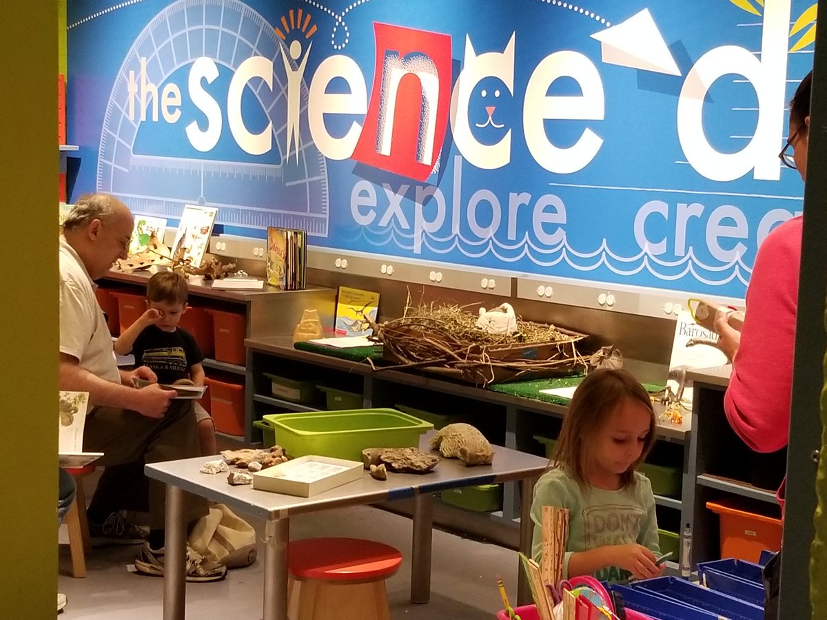 JoGetsCurious's tweet photo. Just another Monday @KYScience #ScienceInPlay. Explore, create and share....happening in the #ScienceDepot. https://t.co/voFnd0JGH9