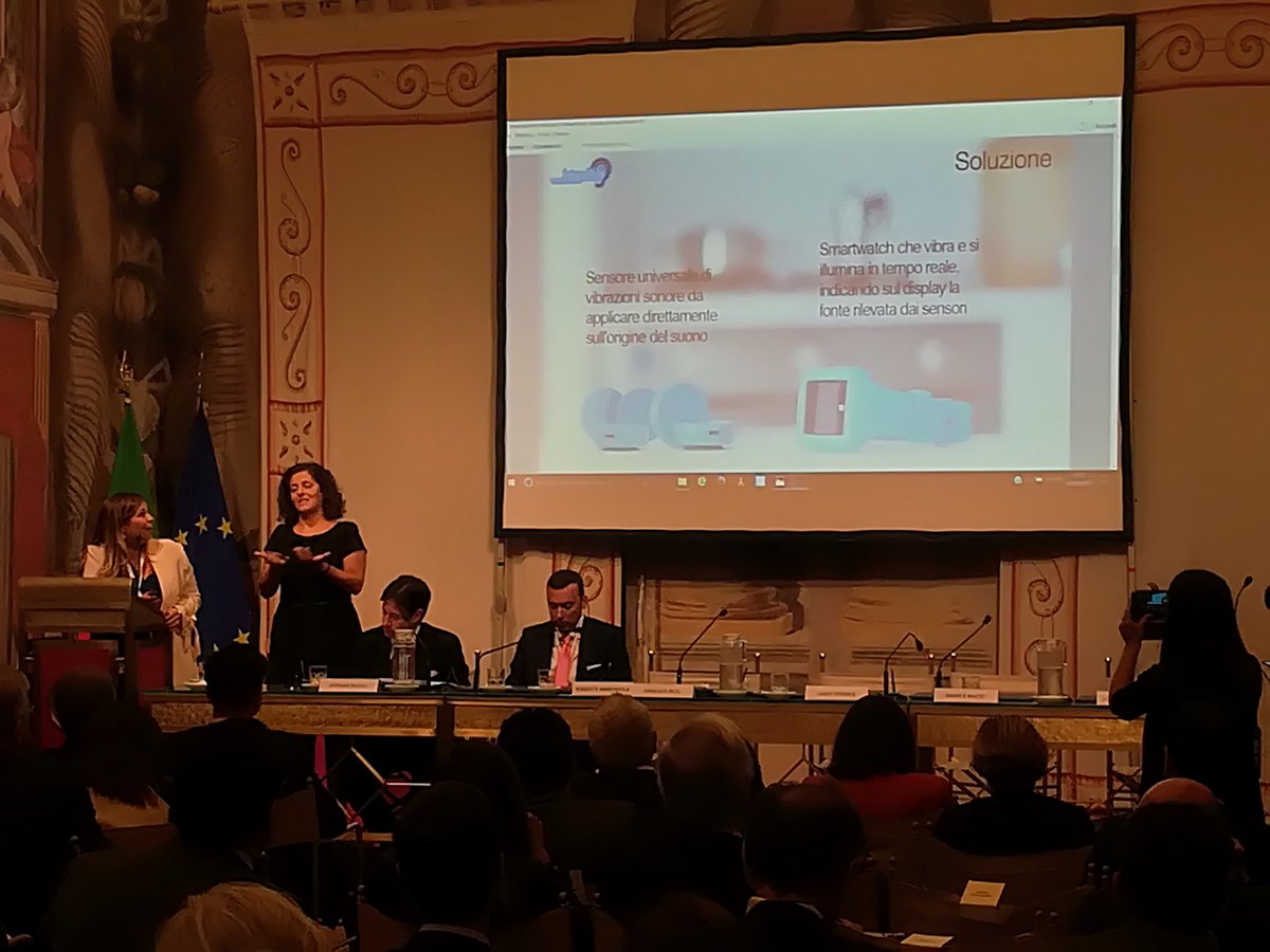wonderpaolastra's tweet photo. #IntendiMe la soluzione IoT che restituisce l'autonomia alle persone sorde #CuoreDigitale https://t.co/ftK0RHCVog