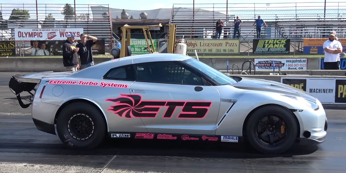DragRacingScene's tweet photo. Meet the Quickest R35 Nissan GT-R >https://t.co/73CLCo0Syl #NissanGTR #QuickCar #DragRacing https://t.co/78324jn2Lq