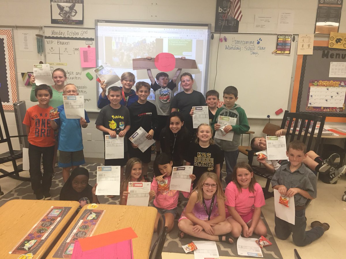 jill_findley's tweet photo. September reading champs:  These kiddos read and passed at least 4 books this month! #fab4f #nstarpride #kcsdpride https://t.co/Xu4Z9zF4EH