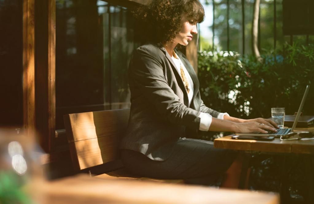 gerard_fpr's tweet photo. "Should Your Business Have a Chatbot?" by @SamSchmir https://t.co/Jldn6Xrf0D via @BotListco #chatbot #business https://t.co/nfnIOavHyu