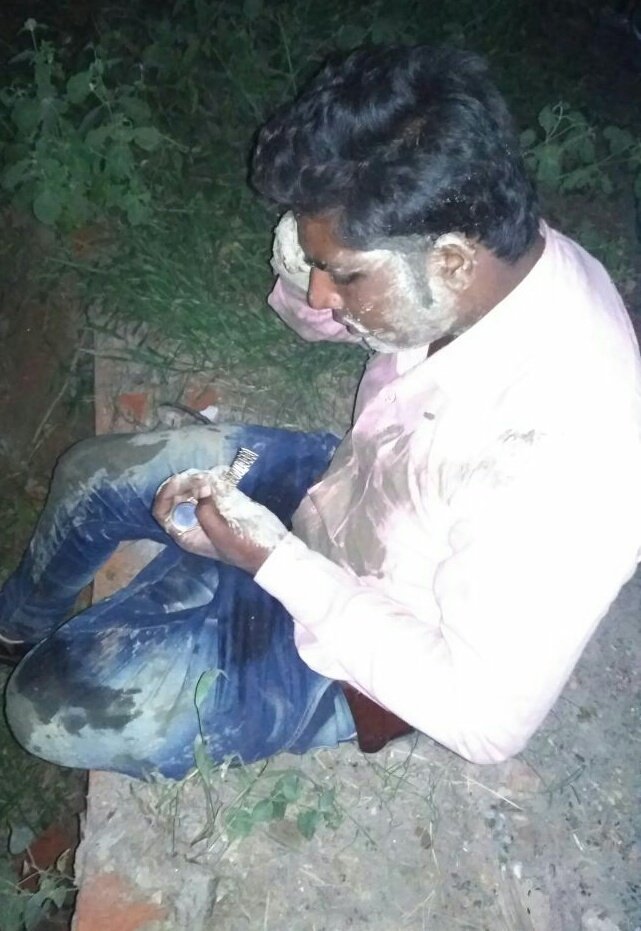 NiT_NewsNetwork's tweet photo. #कम्पिलथानागाँव
#मेदपुर की पुलिया पर अंधेरा होने के कारण ट्रेक्टर पलटा ट्रेक्टर चालक बाबू ट्रेक्टर के नीचे दबा
#kampil #farrukhabad https://t.co/jDdURIW6ae