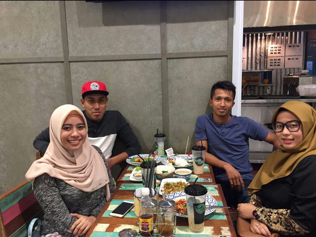 eraabrahim's tweet photo. GG malam ni team SDFC #PialaFAM2017 https://t.co/nwp4hBqTYS