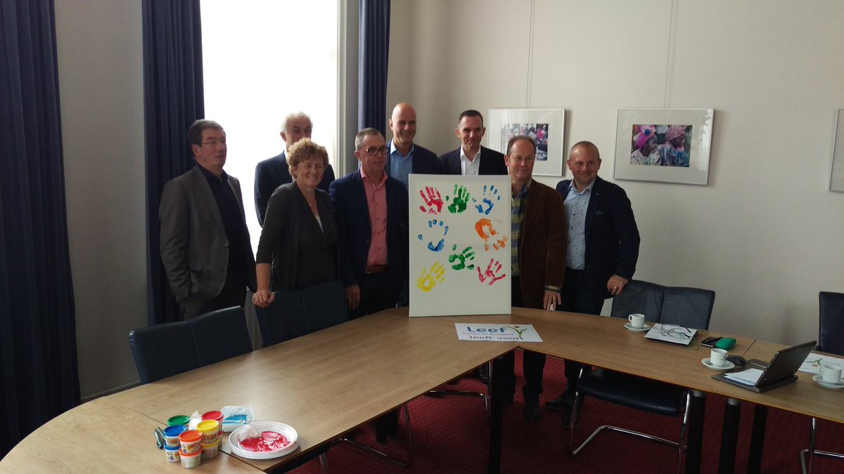 Mooie middag. <a href="/Leefdeurne/">Leef! Deurne</a> leeft voort! Partners en gemeente gaan gezamenlijk door in hun gezamenlijke ambitie om <a href="/GemDeurne/">Gemeente Deurne</a> fitter &amp; creatiever te maken.