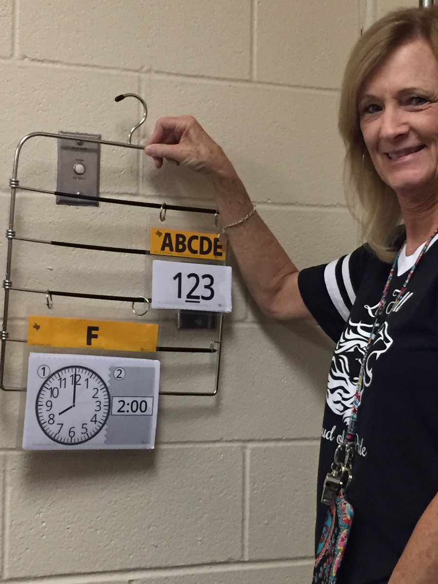 Beard_Math's tweet photo. Thanks Vicki Castillo for sharing your organizational tool for your math recursive review! #math #recursivereview https://t.co/9OH2knPUO7
