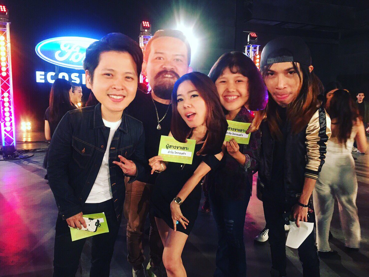 JAAEsayhi's tweet photo. ขอขอบคุณที่เป็นกำลังใจให้พวกเราทีมขาเลาะนะค้าาา #thexfactorthailand #jaaexfactor #teamjaae #jaaesayhi #singer #jaaethexfactor #ผู้สาวขาเลาะ https://t.co/yUw63mOqhe