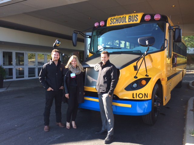 QuebecBoston's tweet photo. Cruising in style with this #electric 🚌 from #busLion⚡️ at @RE_Vermont! 🌏 #cleanenergy #REV2017 https://t.co/BSPLqjnQBx