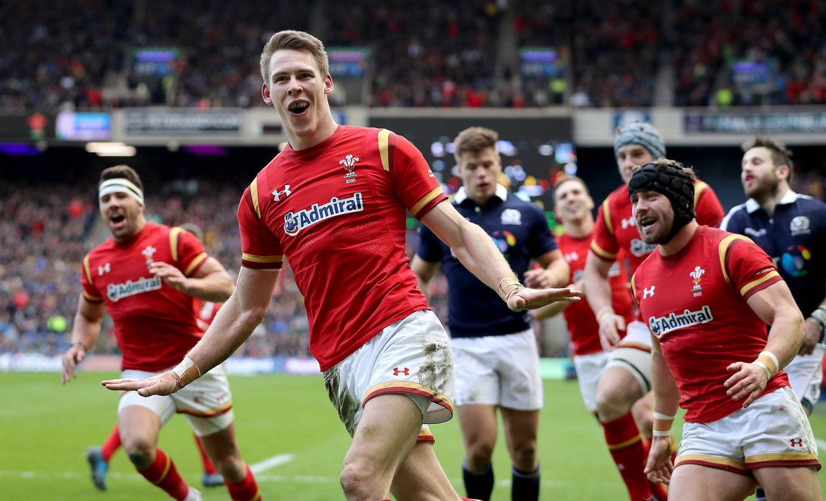 SixNationsRugby's tweet image. That feeling leaving the office on a Monday...

Check out the 2018 fixtures now bit.ly/2018-Fixtures #MondayMotivation