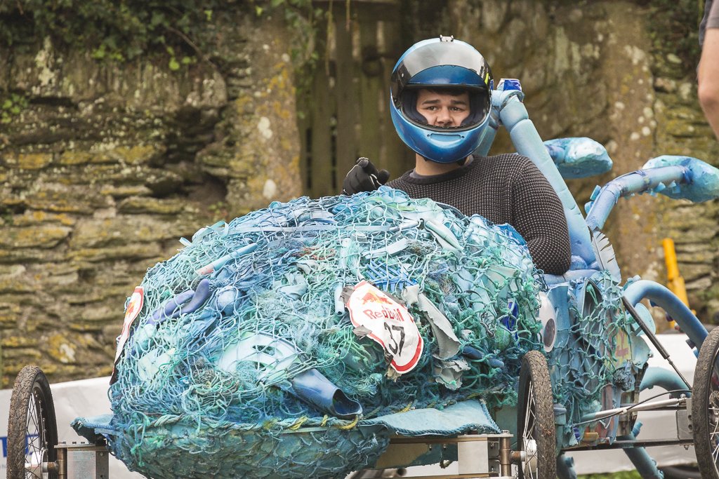 PlymUniNews's tweet photo. Team #DramaticAquatic follow success in #RedBullSoapboxRace with two awards at famous East Allington #WackyRaces https://t.co/P9ZQOGfvea https://t.co/qJaeN43W17
