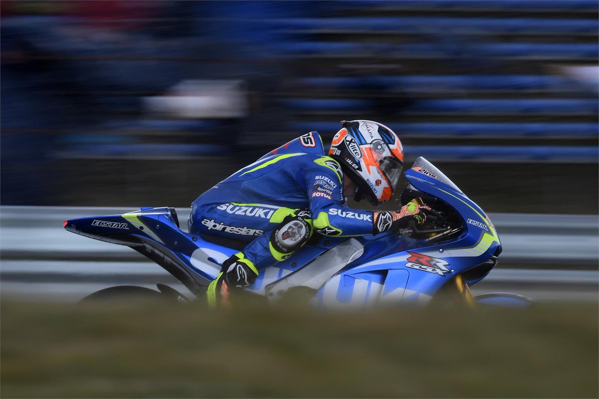 Rins42's tweet photo. Do you know in which GP this photo was taken? @motogp 
¿Sabéis de qué Gran Premio es esta foto? 🤔 https://t.co/IDFiPGvGU1