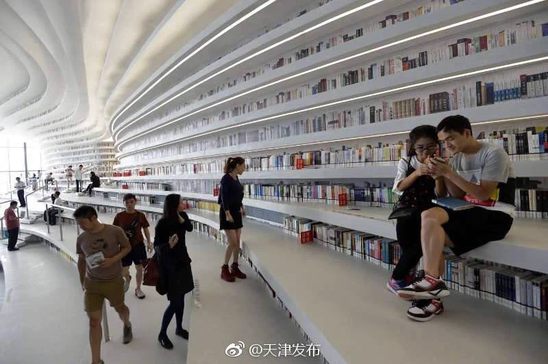 中国に完成した135万冊収納可能な図書館がマジでデカすぎてヤバいww
