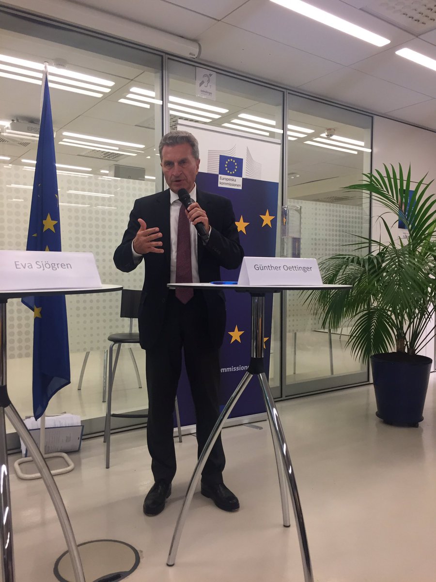 GermanAmbSWE's tweet photo. Convincing presentation on #EUBudget questions by Com. #Oettinger. Key words: #valueadded #flexibility #constructiveness #teamEurope https://t.co/McJ53sL5DF