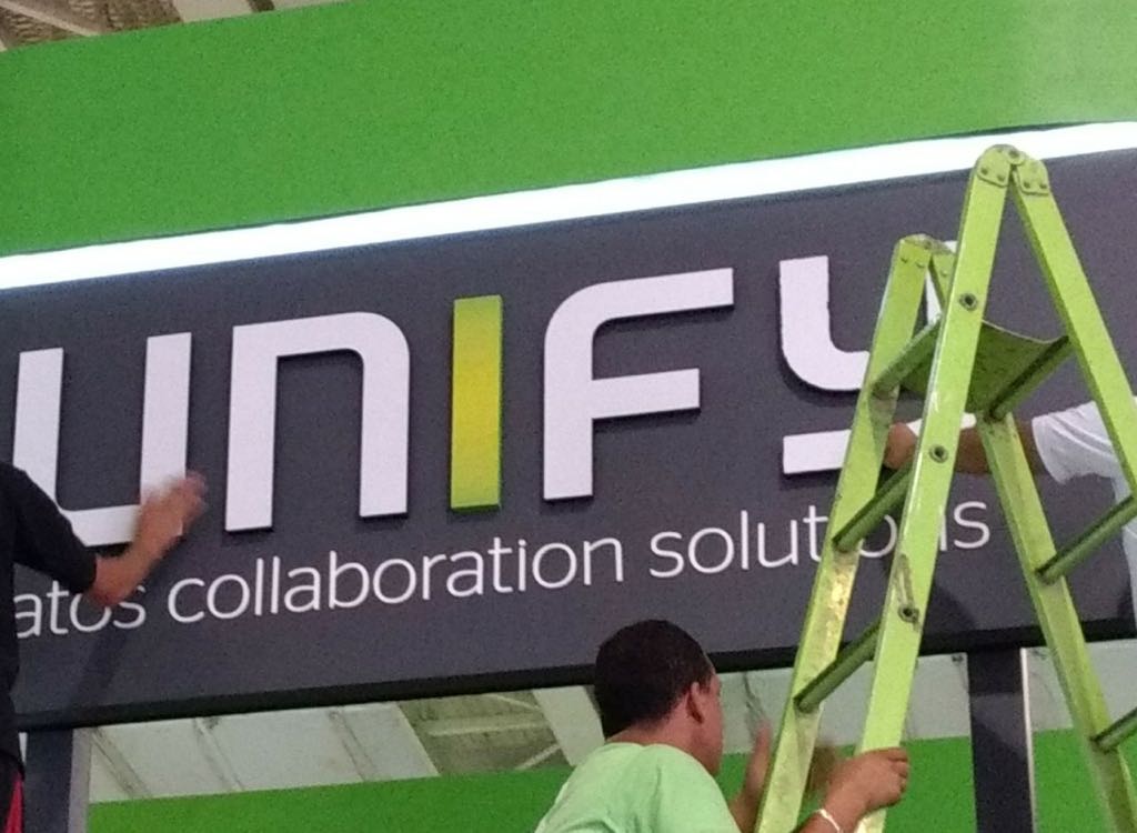 UnifyMitel's tweet photo. Getting ready for the big event! Meet #UnifyAtFuturecom @CircuitHQ @Atos @Unify_br São Paulo, October 03-05 >> https://t.co/UvPiVXMJ0y << https://t.co/JfuxsdsvOV