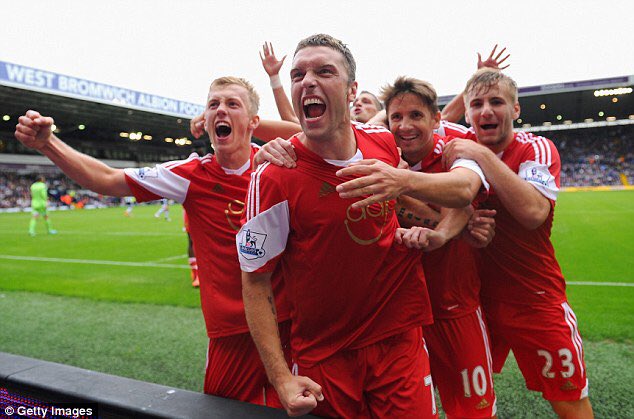 rmoggridge's tweet photo. Favourite day as a traveling fan! Last minute pen against West Brom day 1 of the season. Big Rick you absolute beauty https://t.co/INO6qQGSZ5