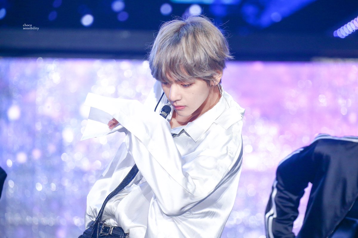 170929 #방탄소년단 #태형 #뷔 
❣️