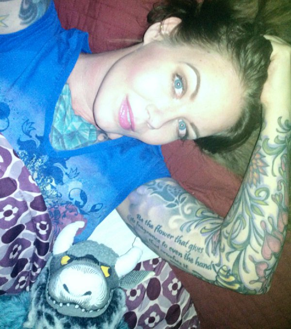 My cuddle monster is cuter than you 👹 https://t.co/jATd5JLMVl<a href="/tag/drooling"class="tags"><span>#drooling</span></a><a href="/tag/spitfetish"class="tags"><span>#spitfetish</span></a><a href="/tag/freezefetish"class="tags"><span>#freezefetish</span></a><a href="/tag/zombifie"class="tags"><span>#zombifie</span></a>