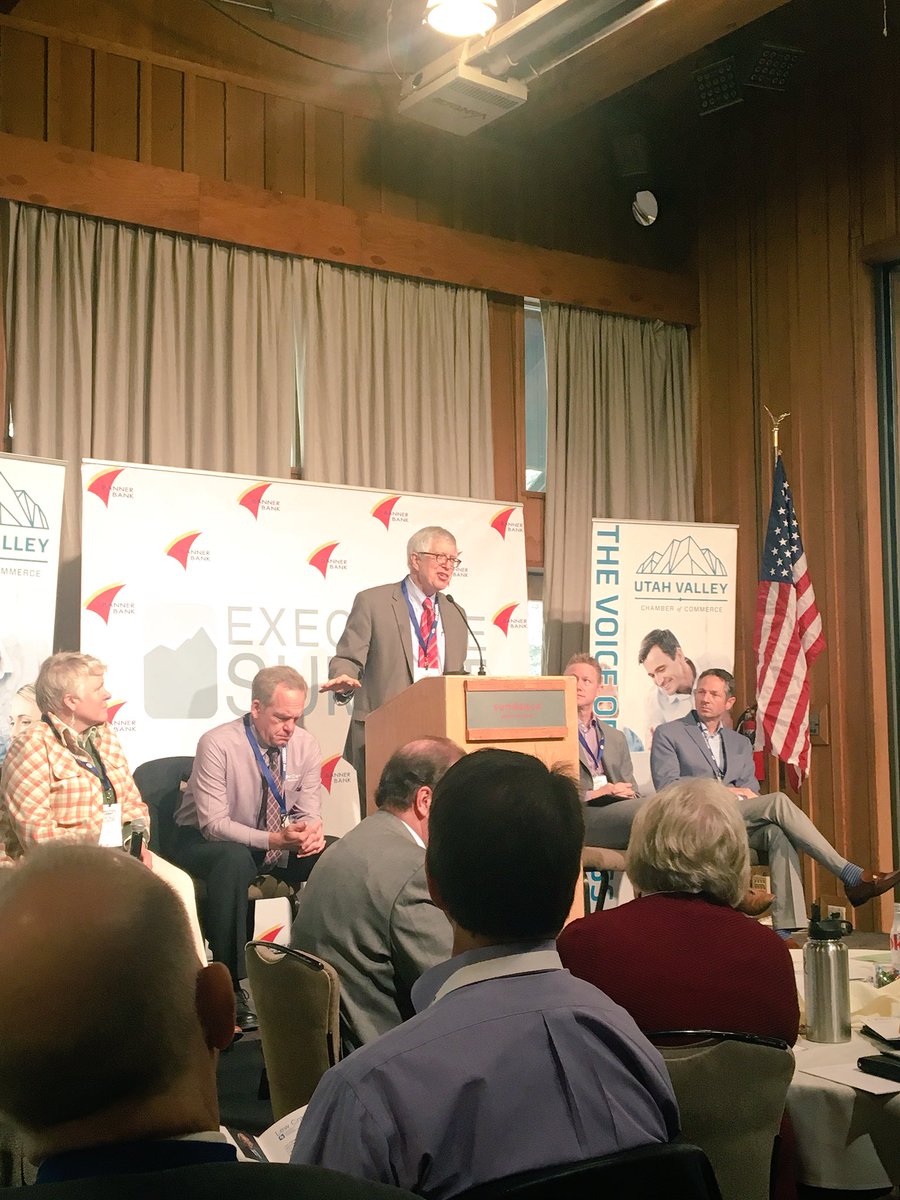 ColliersUtah's tweet image. Lew Cramer kicks off the #uvsummit transportation panel. "Utah is the crossroads of the West!"