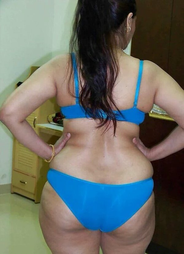 Tits desi wife in panty longoria