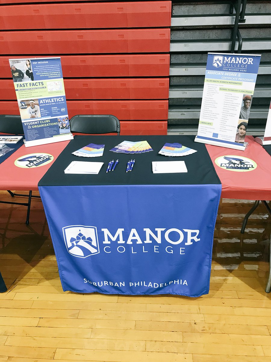 ManorGalTravels's tweet photo. @ManorCollege βs last stop #EastonAreaHighSchool π thank you to the Red Rovers got hosting us! #ManorBound #YouBelongHere https://t.co/j3kQeJkZtS
