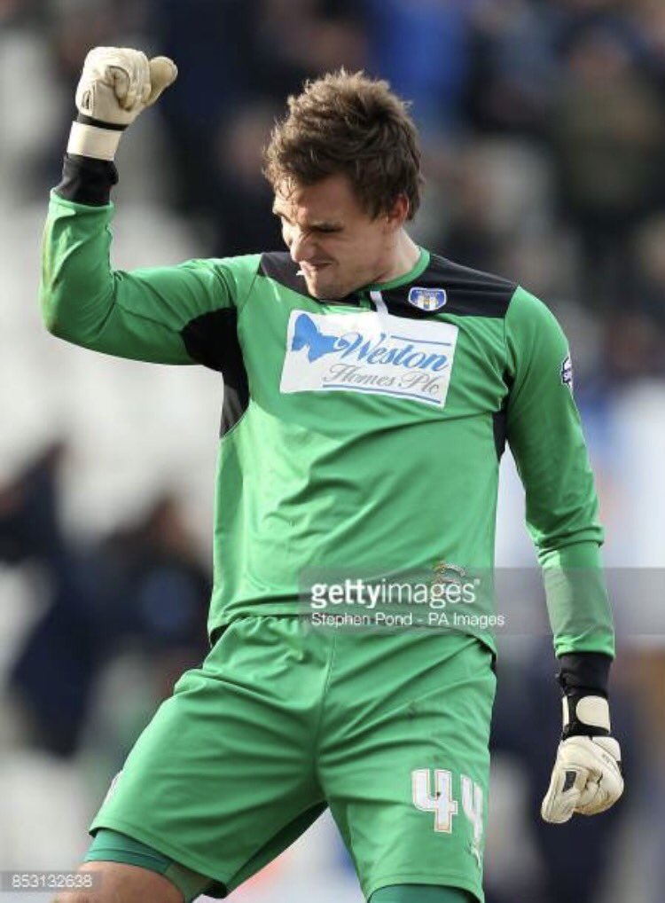 JoelW53's tweet photo. Happy Birthday @swalker91 #Colu #7fttall https://t.co/G7DMKJSXqy