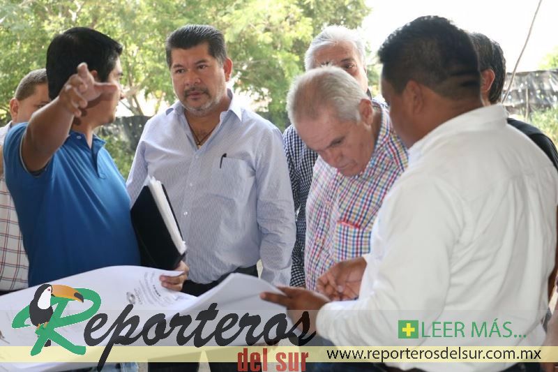 reporterosdlsur's tweet photo. Anuncia @PRDtabasco recorridos para que otros partidos apoyen iniciativa de borrón a deuda con @CFE_mx https://t.co/CiOSOkiDNM … https://t.co/0Kh3WUhqTA