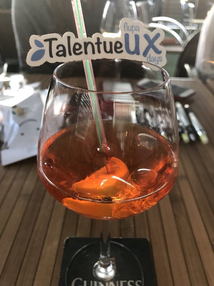 toUXch's tweet photo. C’est parti pour l’apéro UX @flupa avec comme il se doit un TalentueUX spritz #aperoUX @valeriane_d @Marievolley @PaulGanelon https://t.co/IkN1gmalA1