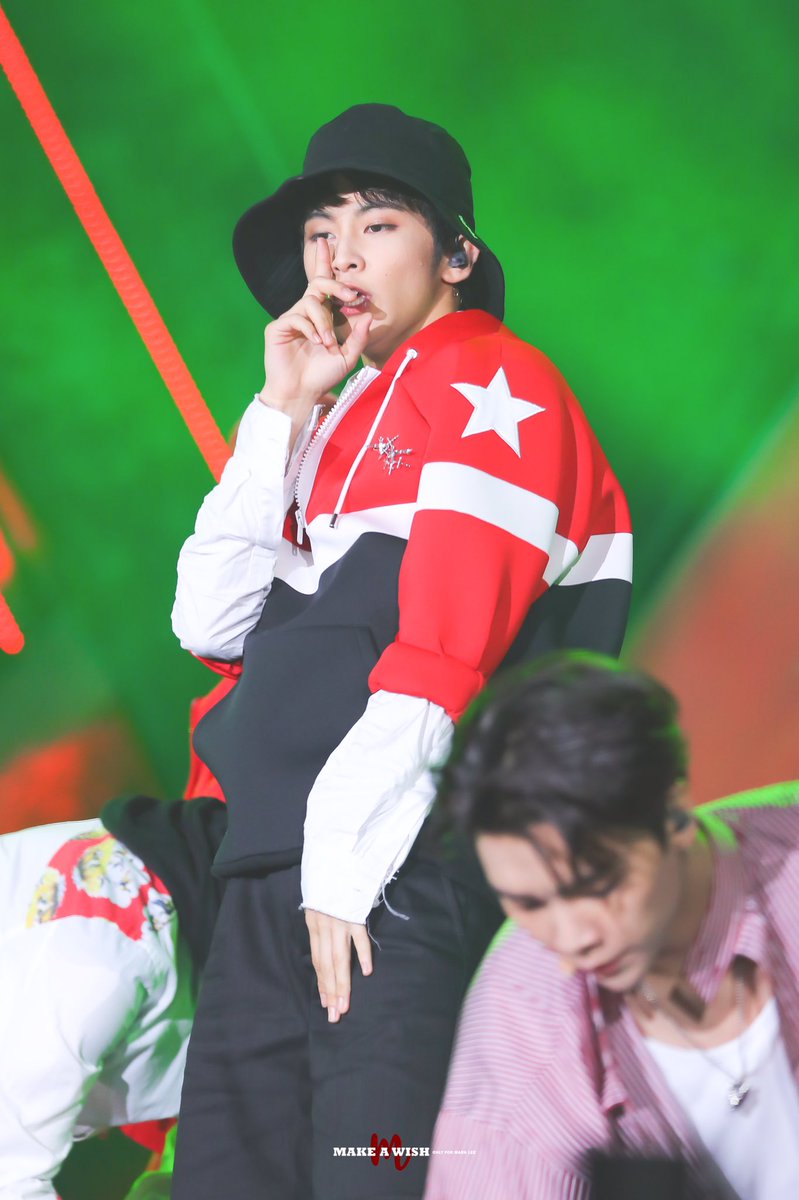 171001 kmf swag🤙🏻🤙🏻🤙🏻 #MARKLEE