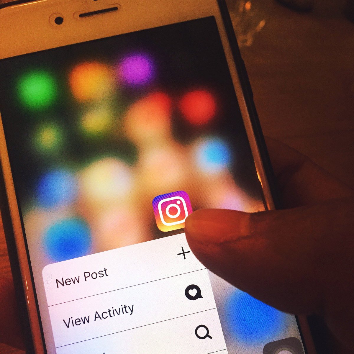 TheBocal's tweet photo. Le marketing via les influenceurs sur les réseaux sociaux, le nouveau moyen de toucher votre cible! #Marketing #SEO https://t.co/6Qd3P4uOrq https://t.co/0pIgotH4RJ