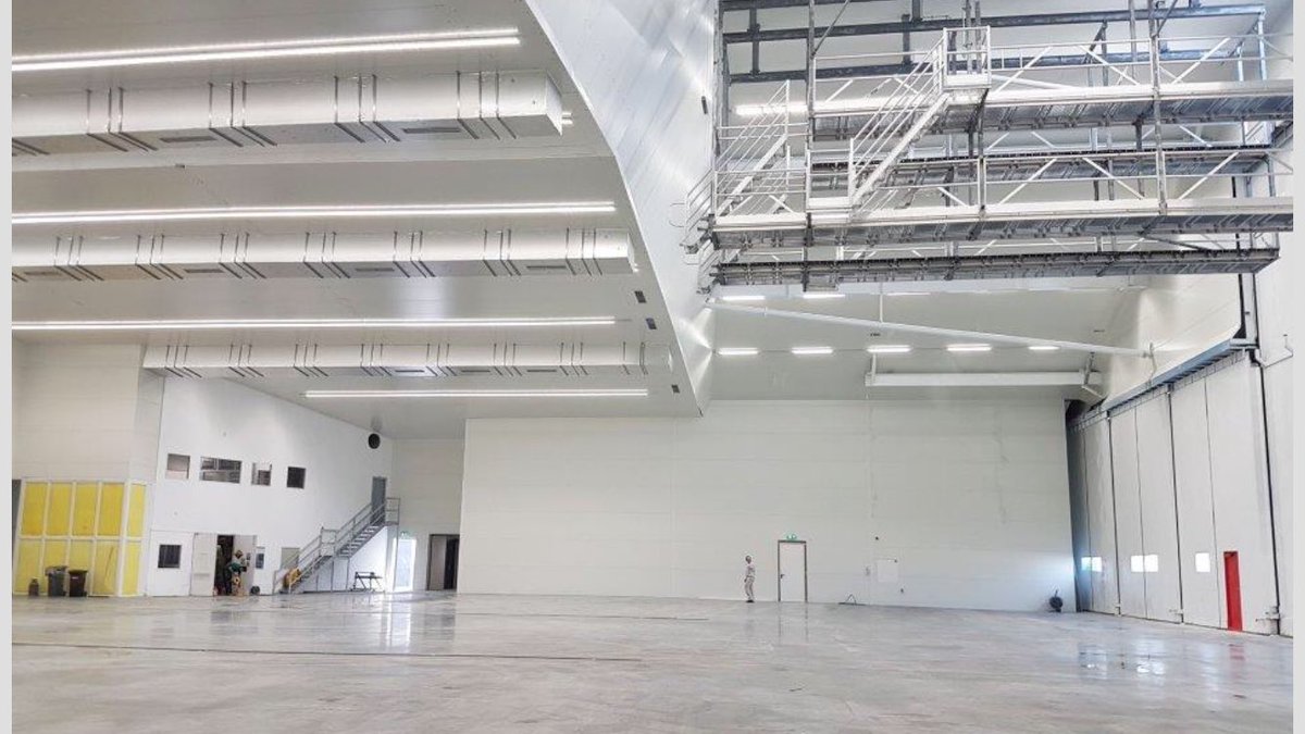 Renovatie hangaar Maastricht-Aachen AirPort gereed. 2e hangaar voor Maas Aviation.