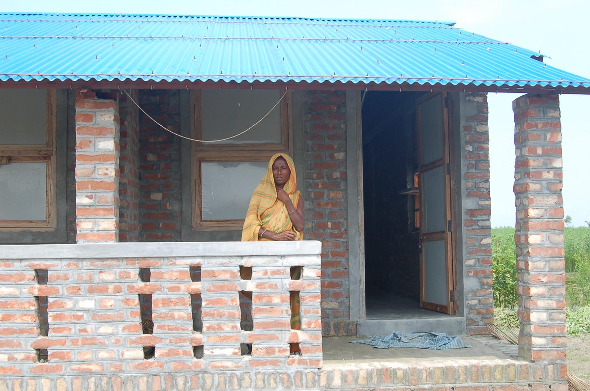BrenHellier's tweet photo. Proud on #WorldHabitatDay to work @PracticalAction working to share techinformation to improve housing worldwide https://t.co/exwtUC6dwM https://t.co/Ic9lNl4hr4