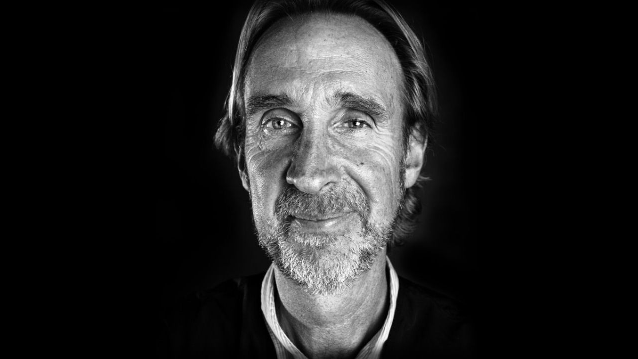 Happy birthday to Mike Rutherford, who is 67 today! 