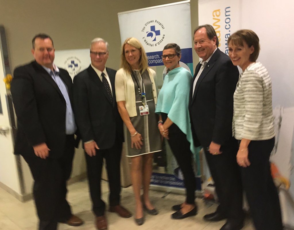 OttawaHospital's tweet image. .@hydroottawa employees make a $1 million investment in The Ottawa Hospital’s new Breast Health Centre – Thank you! #SupportTOH