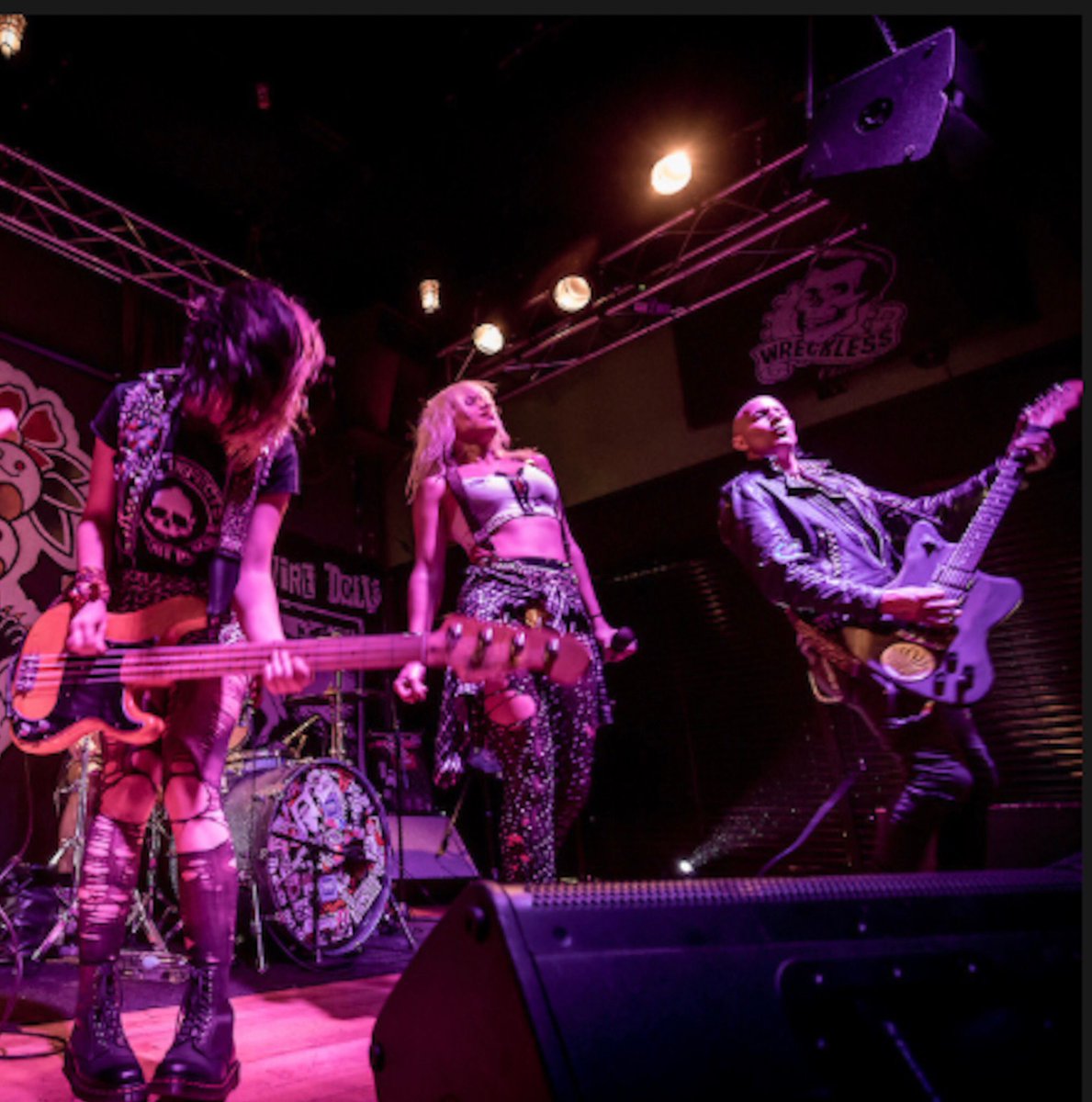 IrielBlaque's tweet photo. One of my favorite shots from our last US tour. Taken by the talented David T Kindler. Have some photos of us?? Tag us! #shootforgreatness https://t.co/j2eUOQUz4j