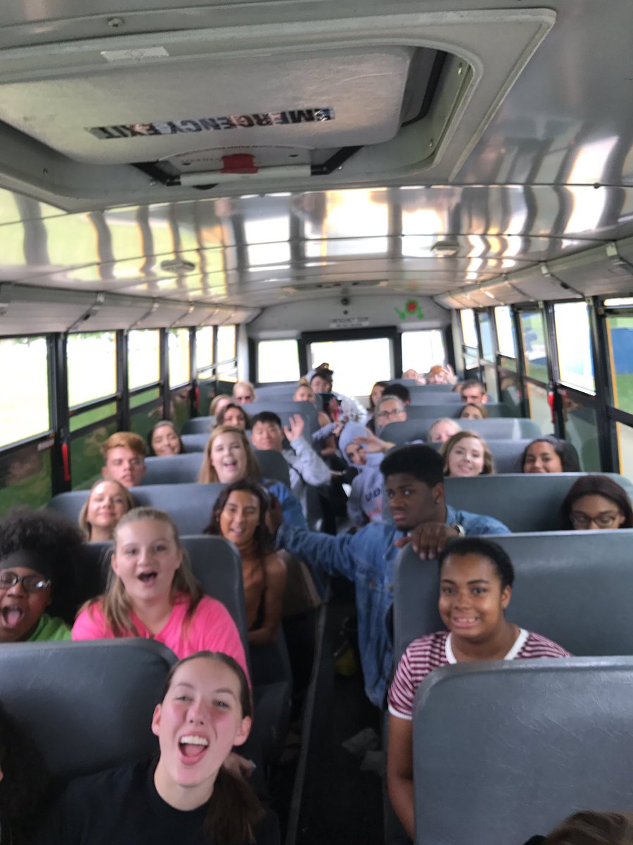 DavNorthHSChoir's tweet photo. And we are off #metrofest2017 https://t.co/iLEHaxu0HR