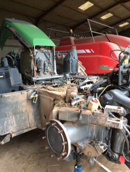 loosecollie's tweet photo. Stolen:Fendt 724 cab. Police looking for a jealous John Deere driver. @AGCOcorp #rossfarm #fendt https://t.co/FrSgvy4MXC