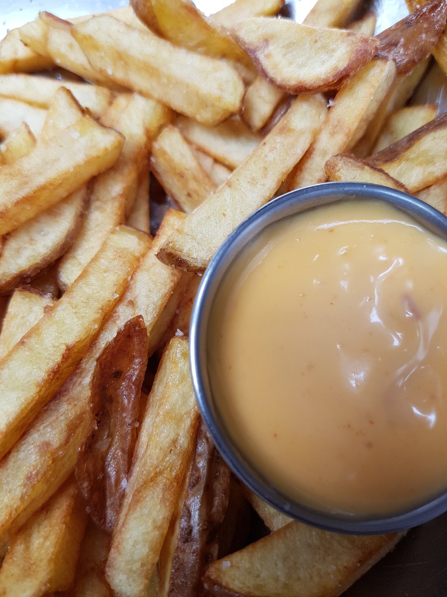 We are psyched for <a href="/CraftoberfestKW/">Craftoberfest</a> this weekend! Slinging simple but tasty sliders+fries to go with your brew; menu-breadbaron.com/craftoberfest-…