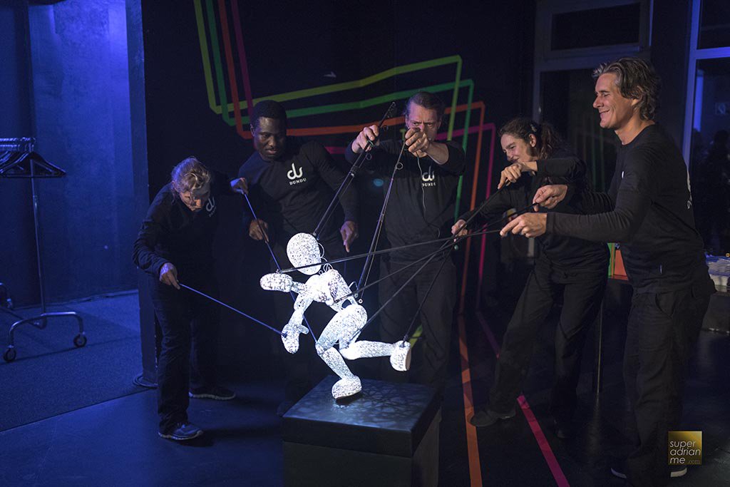 SUPERADRIANME's tweet photo. Memories in Berlin as these five puppeteers work a miniature version of The Gentle Giant at the #ZEISSfuture afterparty. https://t.co/7KnFUmEkQS