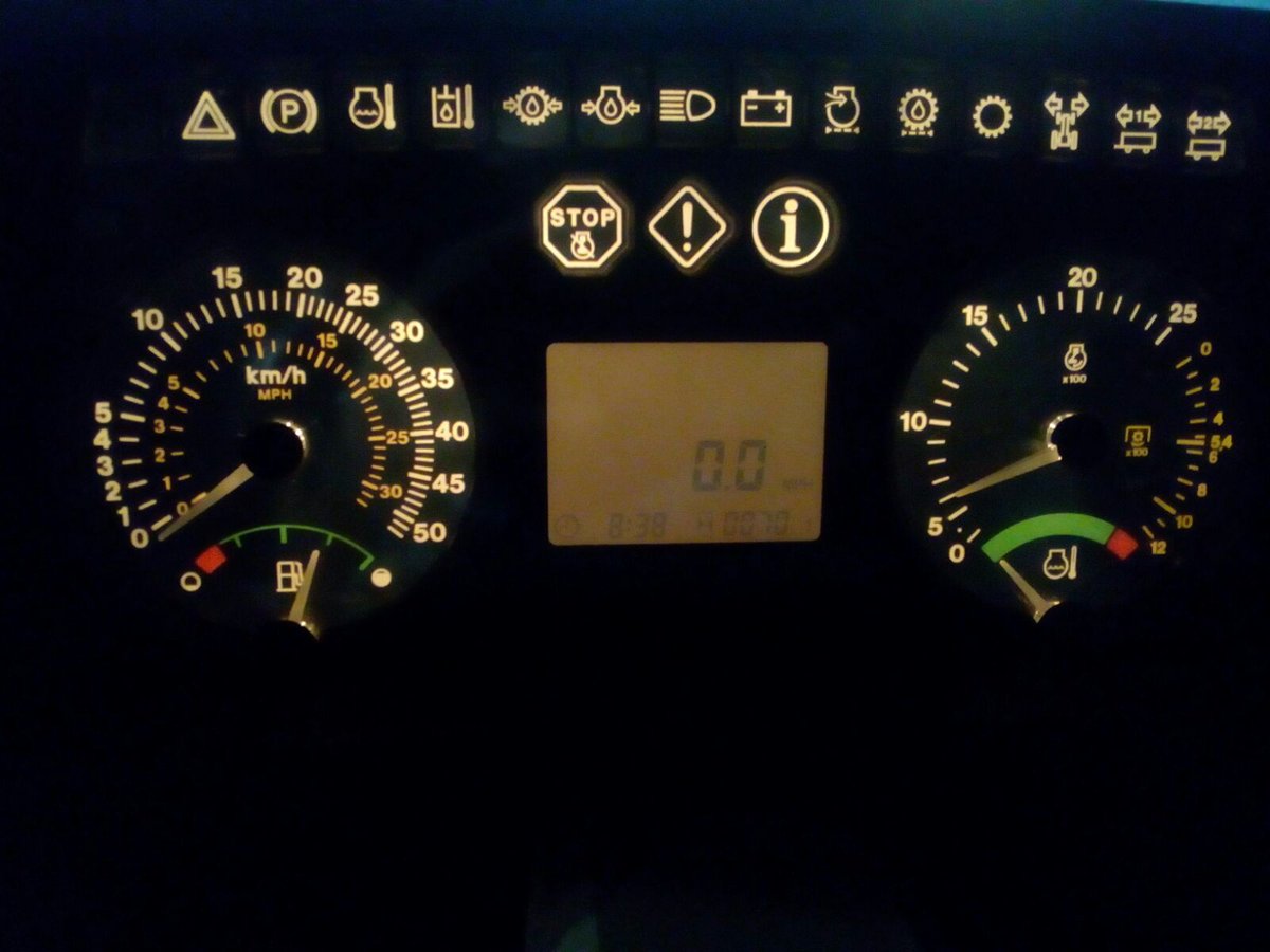 LabElectronico's tweet image. Reparación de Cuadro de Instrumentos John Deere 6320 por fallo de display central #reparacionesLe #Letractor #dash #johndeere