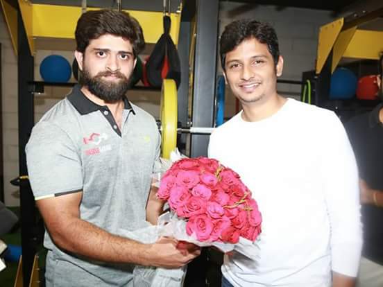ji_fan_smsmaya's tweet photo. @Actorjiiva #MuscleGarage
👌👌 https://t.co/lLBEMCAJO0