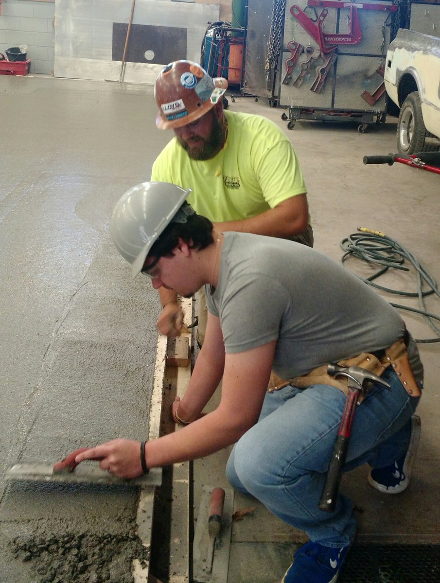 GSTCBuilder's tweet photo. Thanks to Steve Lloyd Concrete for the concrete work! Great company!... Great people! https://t.co/1lJFazizEY