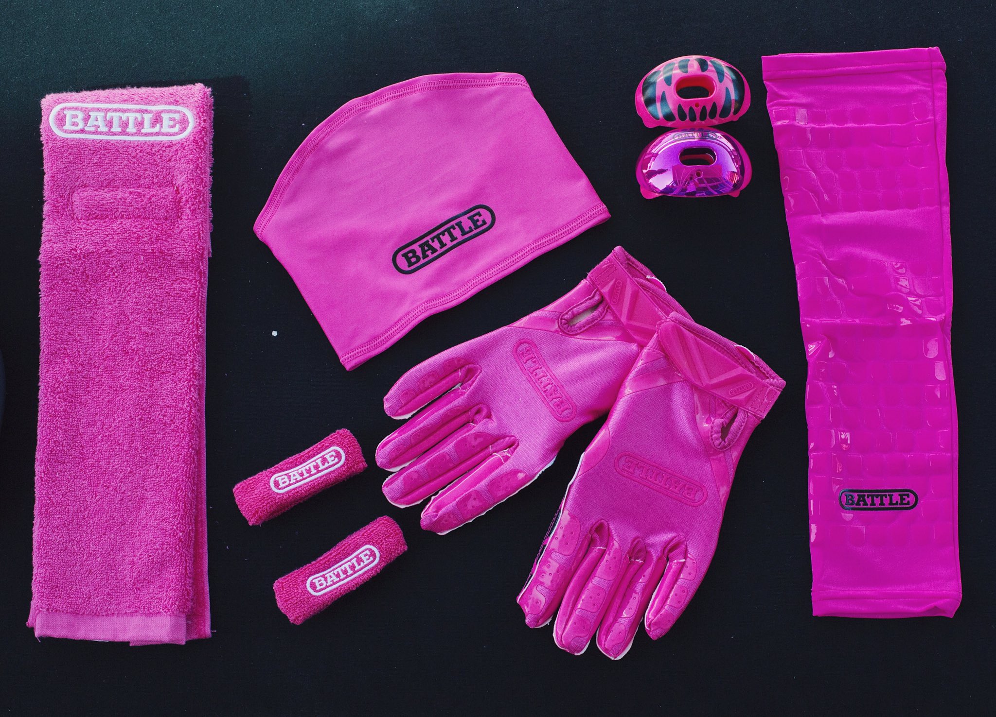 pink battle gloves